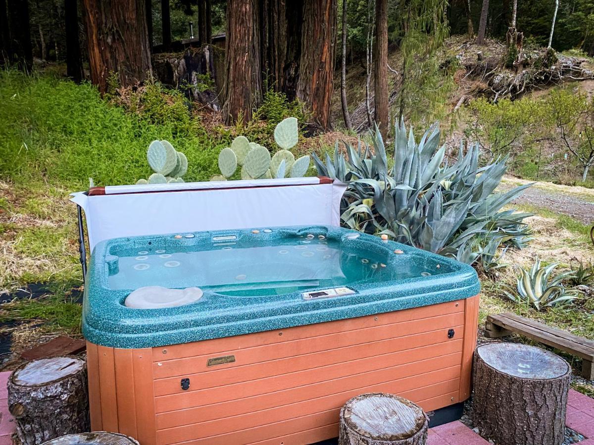 Glamping In The Redwoods With A Hot Tub! Ξενοδοχείο Garberville Εξωτερικό φωτογραφία