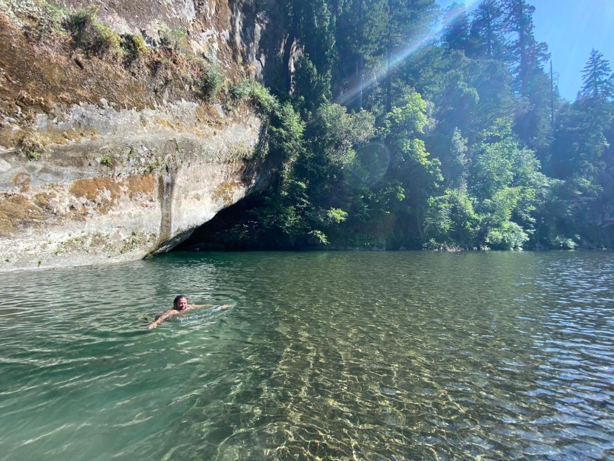 Glamping In The Redwoods With A Hot Tub! Ξενοδοχείο Garberville Εξωτερικό φωτογραφία