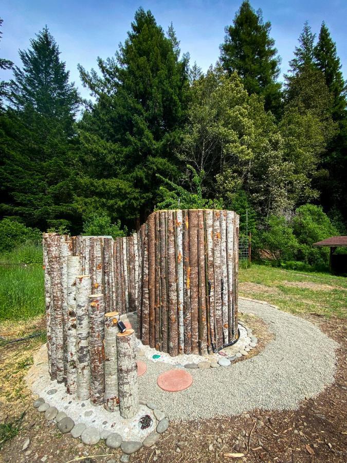 Glamping In The Redwoods With A Hot Tub! Ξενοδοχείο Garberville Εξωτερικό φωτογραφία